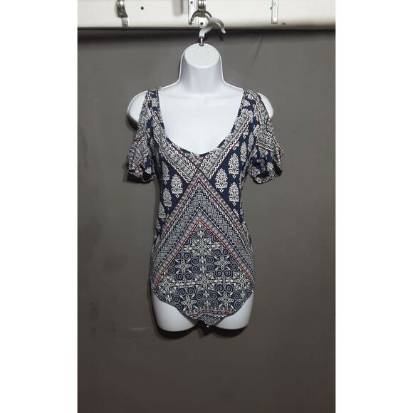 Heart&Soul off shoulder loose top Medium - Picture 5 of 5